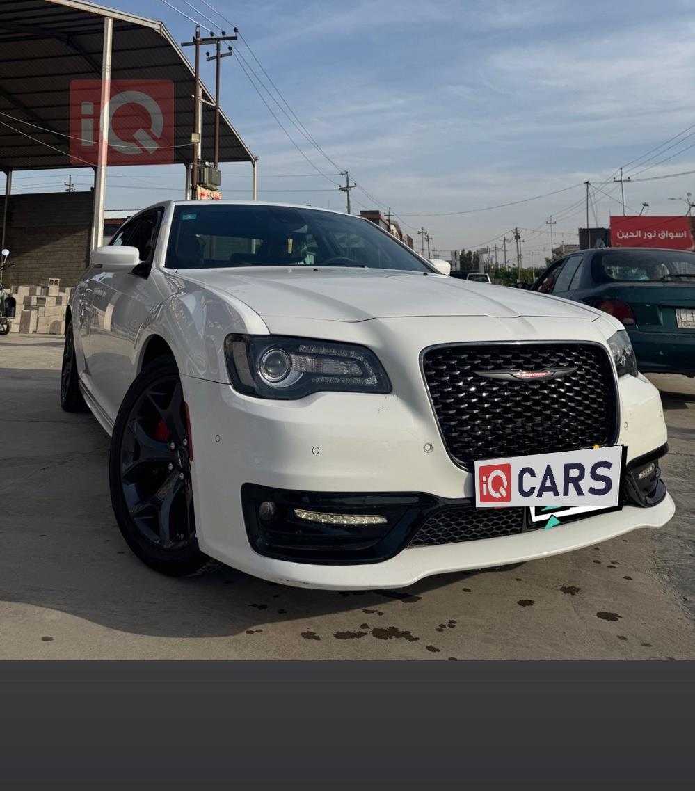 كرايسلر 300
